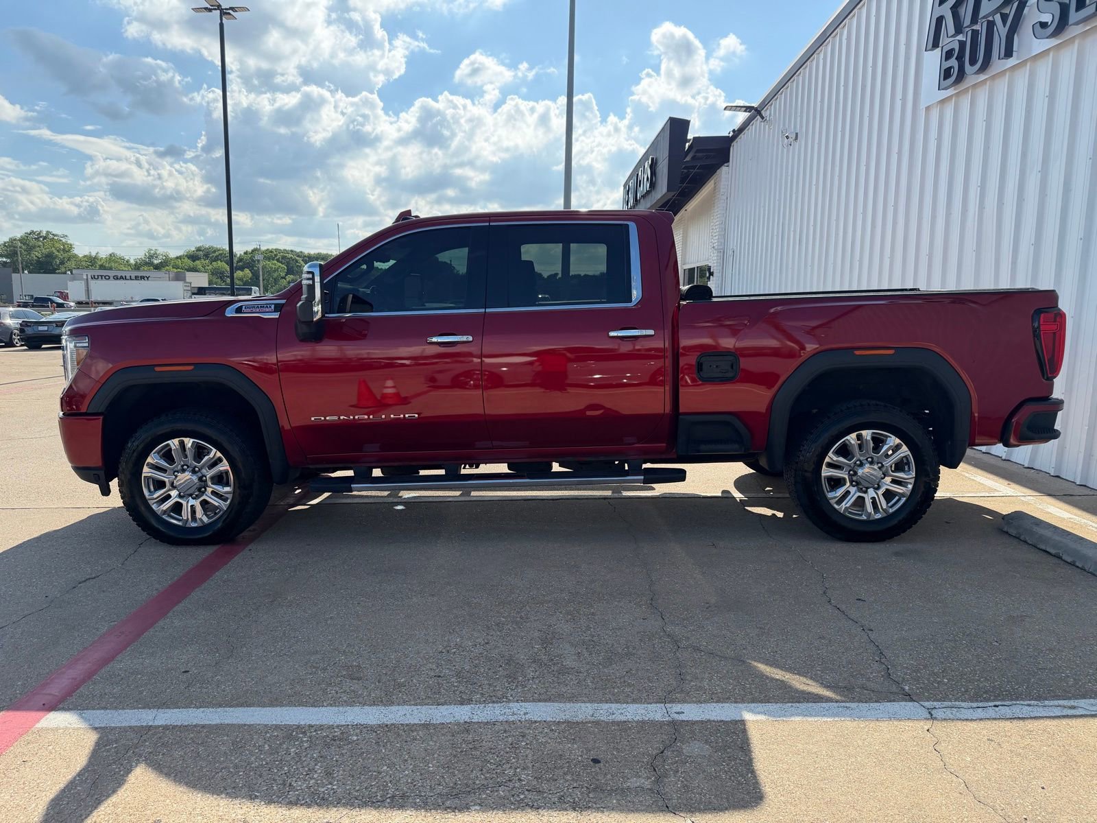 Used 2021 GMC Sierra 2500 Denali w/ Denali Ultimate Package AWD/4WD image 3