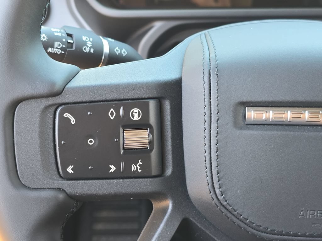 New 2026 Land Rover Defender 110 X AWD/4WD image 18