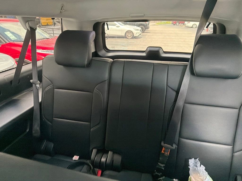 Used 2020 Chevrolet Suburban LT RWD image 6