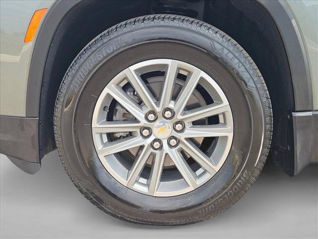 Used 2023 Chevrolet Traverse LT w/ LPO, Floor Liner Package AWD/4WD image 24