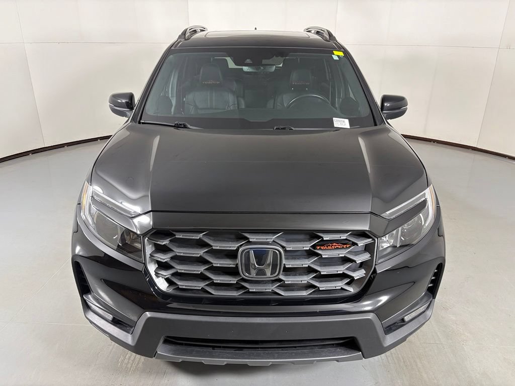 Used 2023 Honda Passport TrailSport image 3
