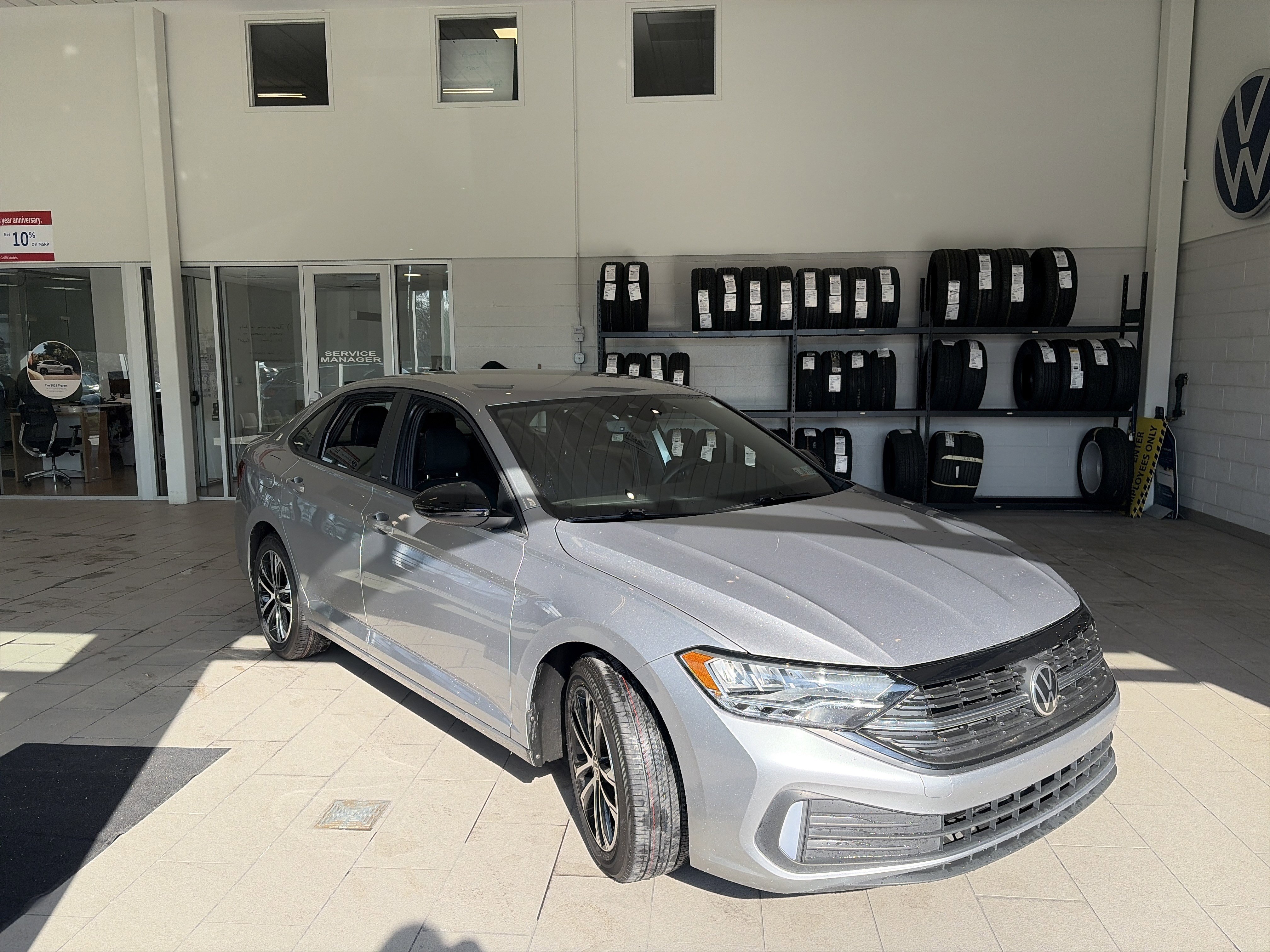 Certified 2023 Volkswagen Jetta Sport image 3