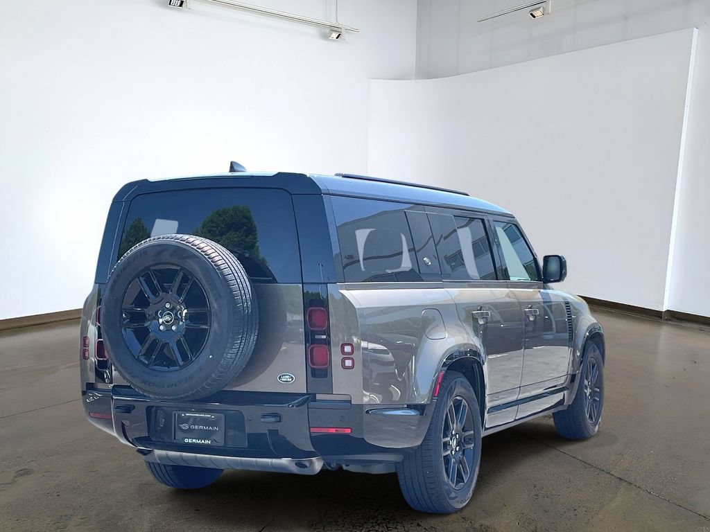 Certified 2023 Land Rover Defender 130 X-Dynamic SE AWD/4WD image 4