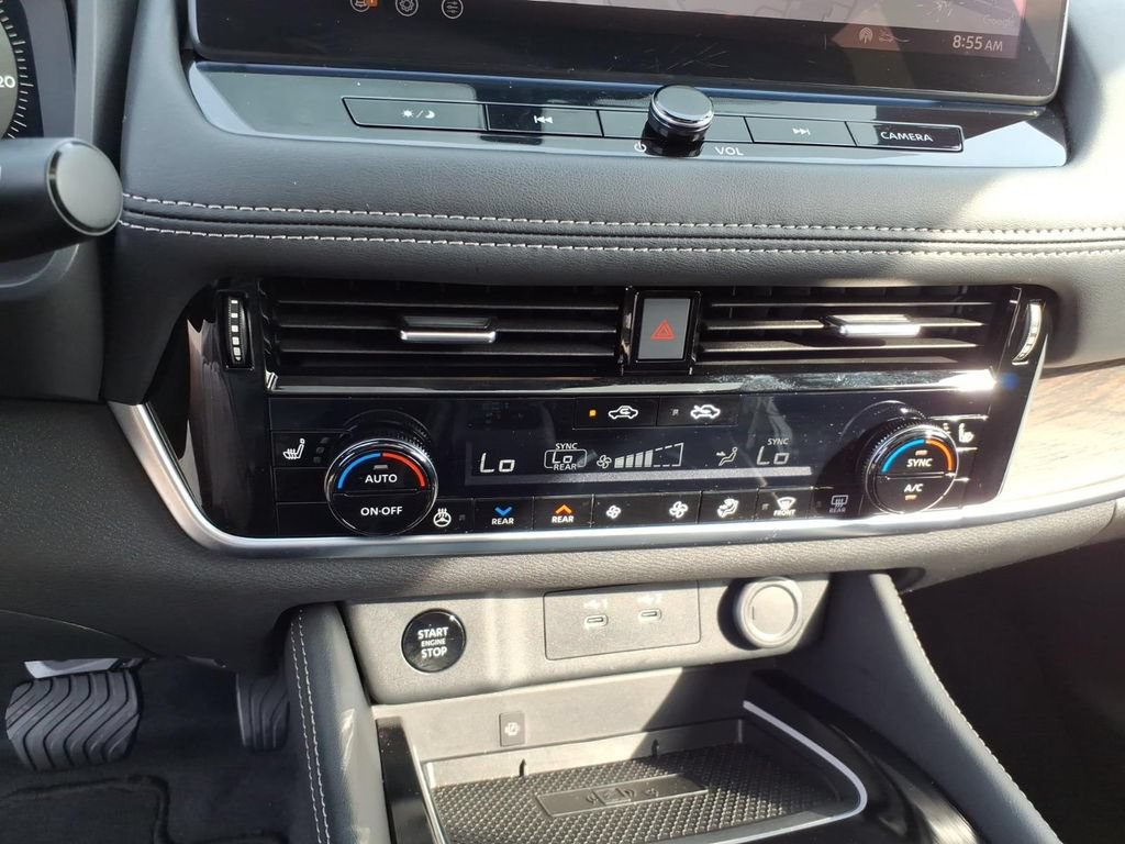 Certified 2026 Nissan Rogue Platinum w/ Platinum Premium Package AWD/4WD image 13