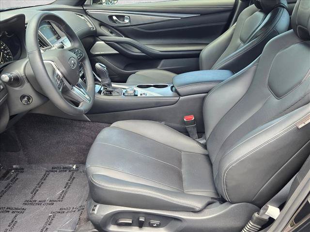 Used 2022 INFINITI Q60 3.0t Luxe w/ Essential Package RWD image 15