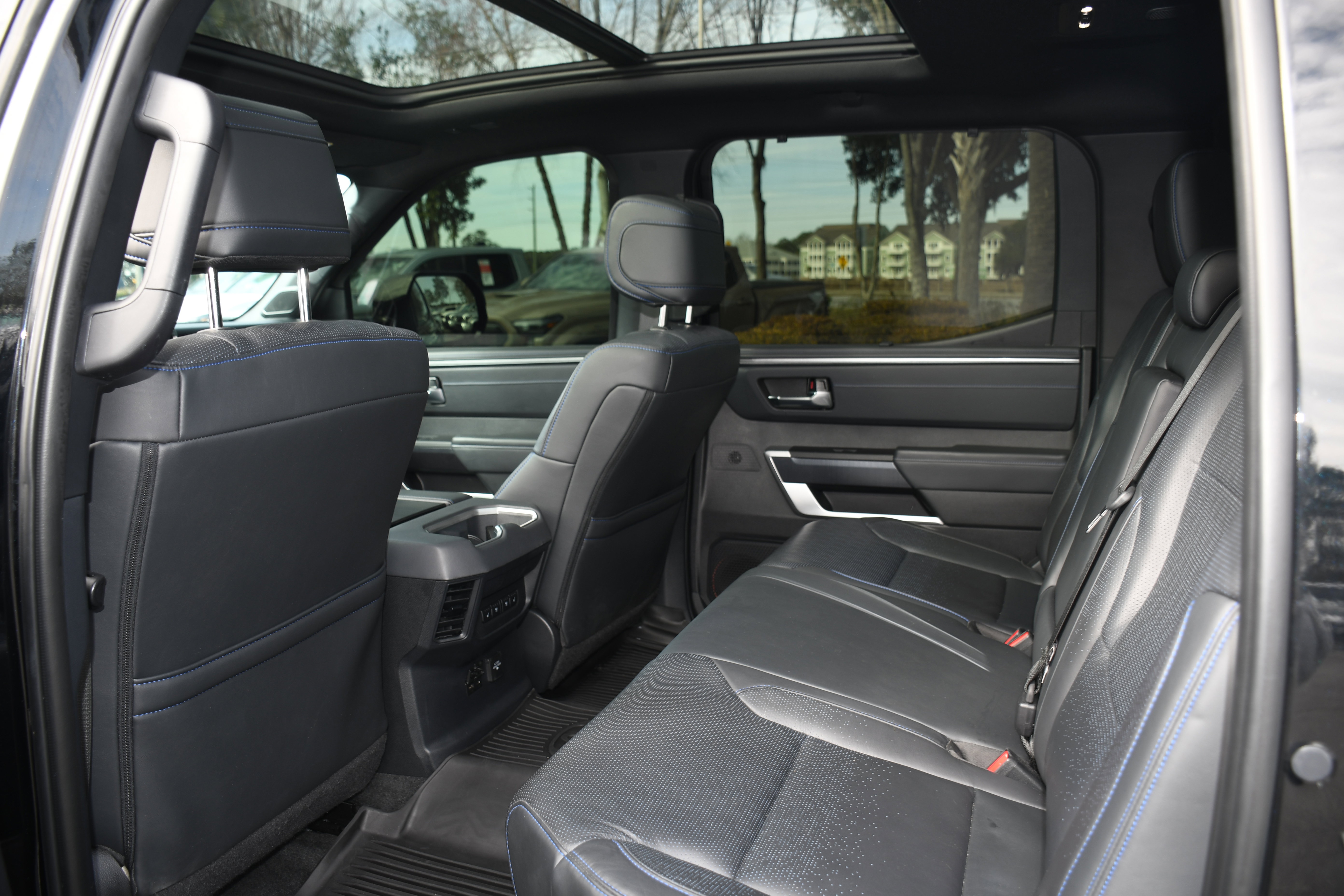 Used 2023 Toyota Tundra Platinum image 18