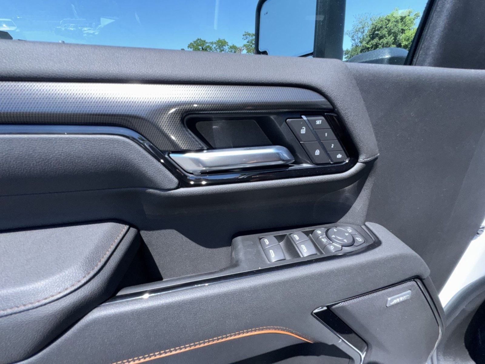 New 2026 GMC Sierra 2500 AT4 w/ Technology Package AWD/4WD image 5