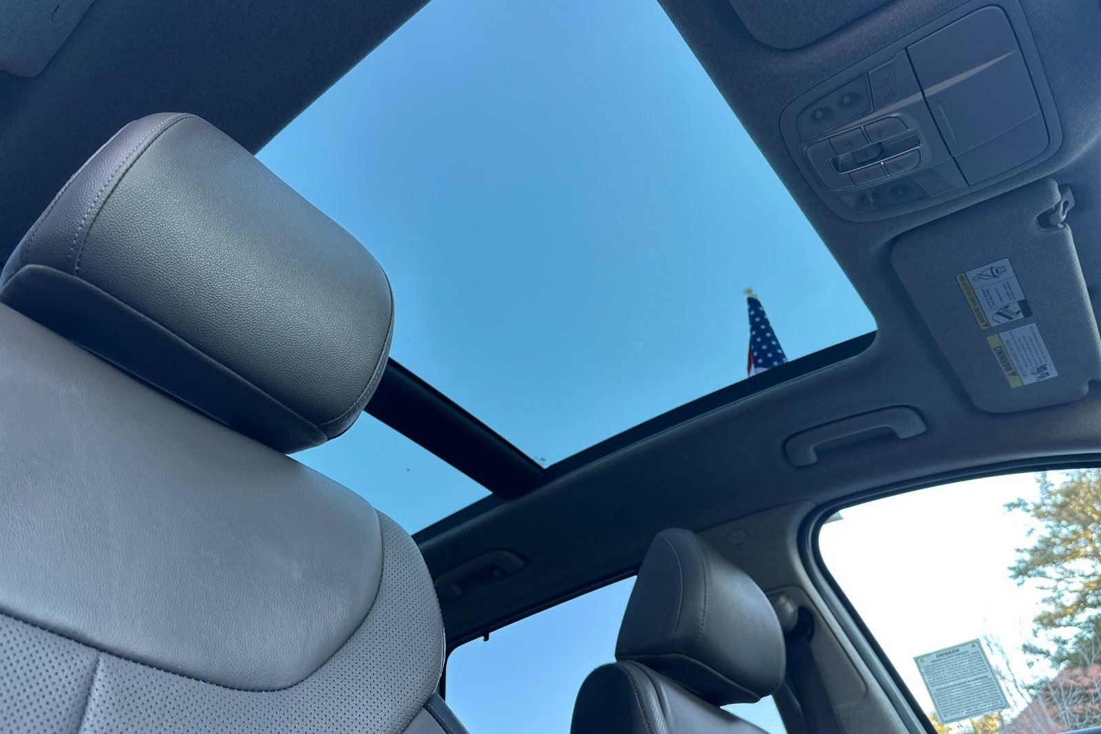 Used 2019 Hyundai Santa Fe FWD image 16