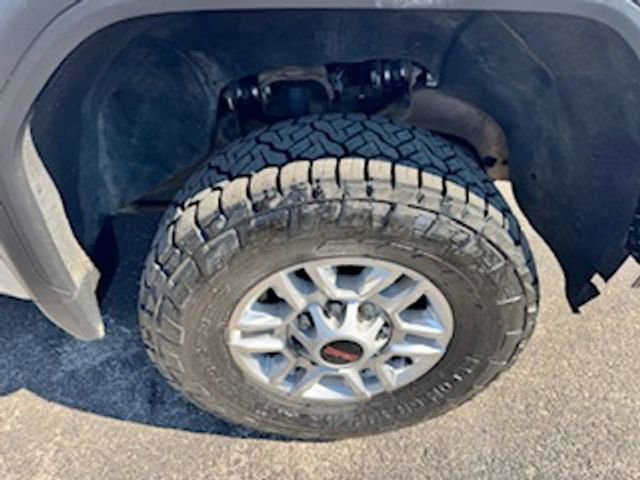 Used 2023 GMC Sierra 2500 SLE AWD/4WD image 13