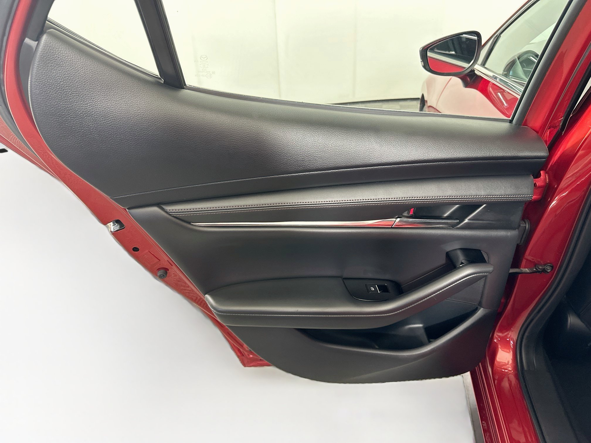 Used 2021 MAZDA MAZDA3 s FWD image 27