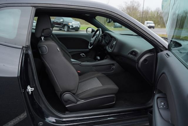 Used 2023 Dodge Challenger SXT w/ Blacktop Package image 17