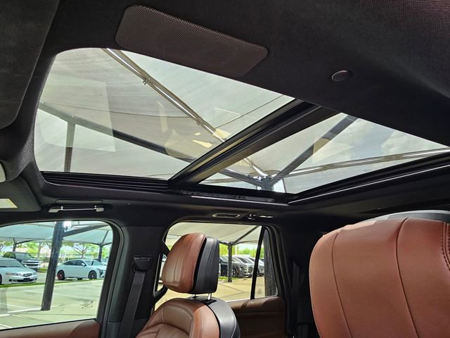 Used 2025 Lincoln Navigator L Reserve image 8