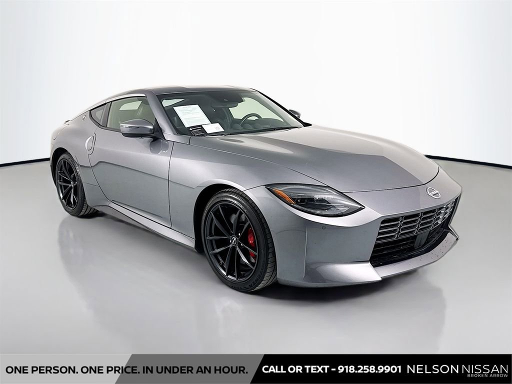 Certified 2024 Nissan Z Performance w/ Floor Mat Package image 3