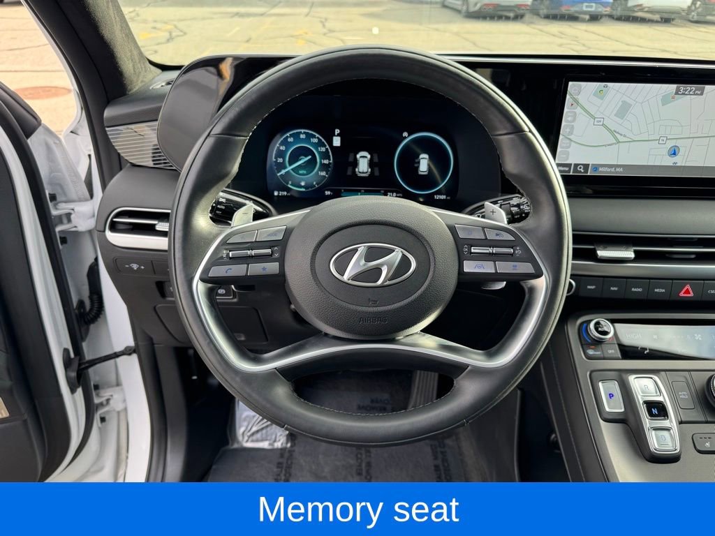 Used 2025 Hyundai Palisade Calligraphy image 12