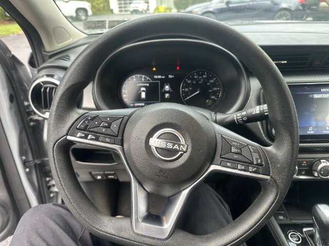 Used 2024 Nissan Kicks SV w/ Interior Electronics Package FWD image 14