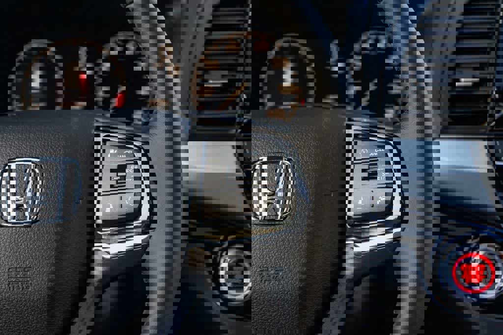 New 2026 Honda Odyssey Touring image 19