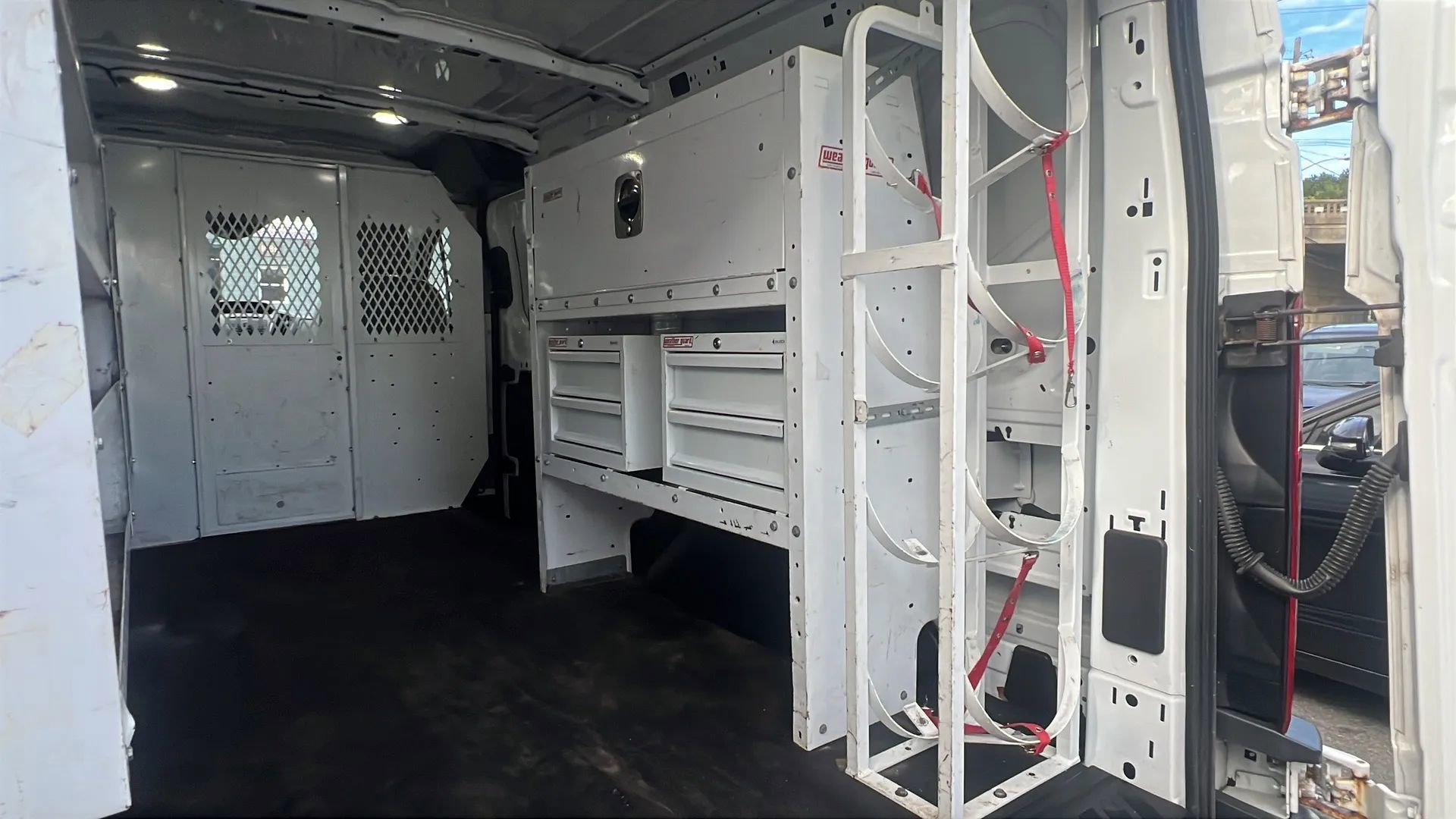 Used 2018 Ford Transit 250 130 Low Roof image 12