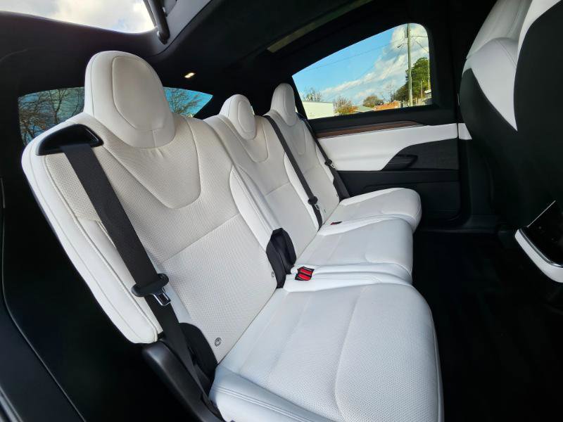 Used 2022 Tesla Model X image 69