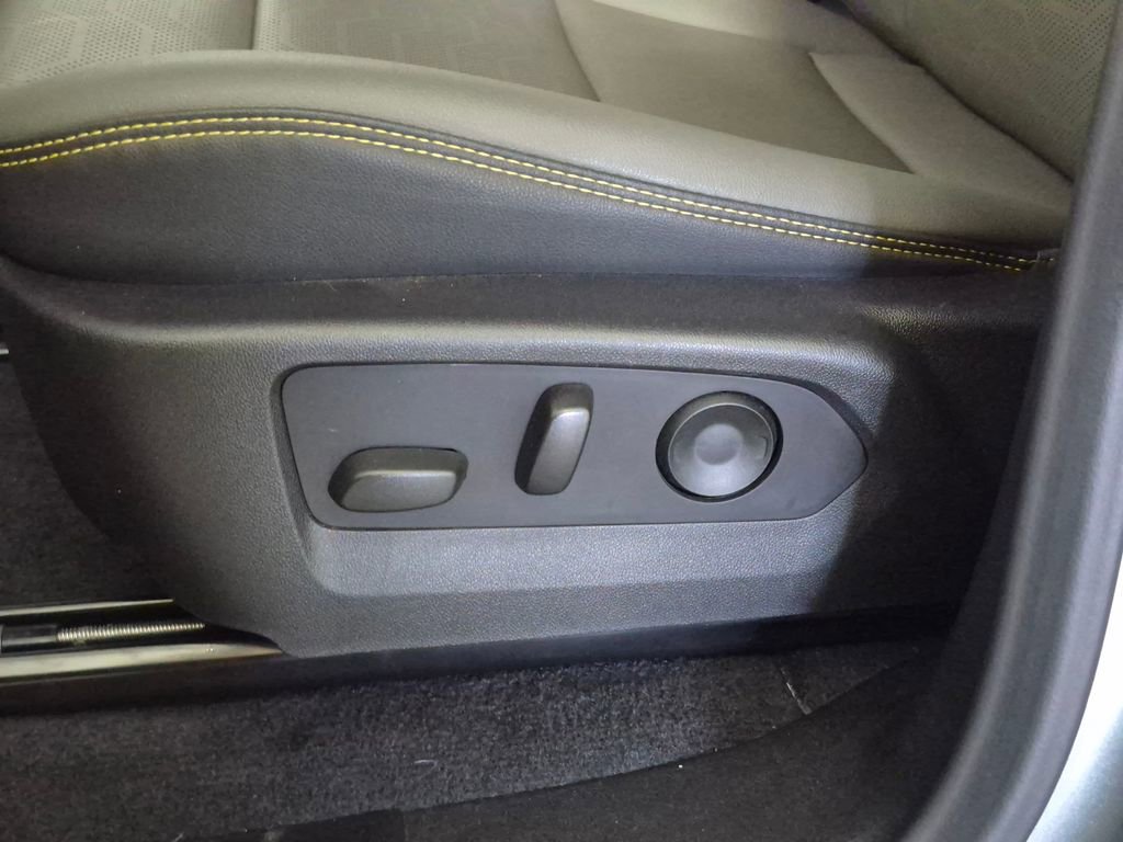 Certified 2024 Chevrolet Colorado ZR2 w/ ZR2 Bison Edition image 15