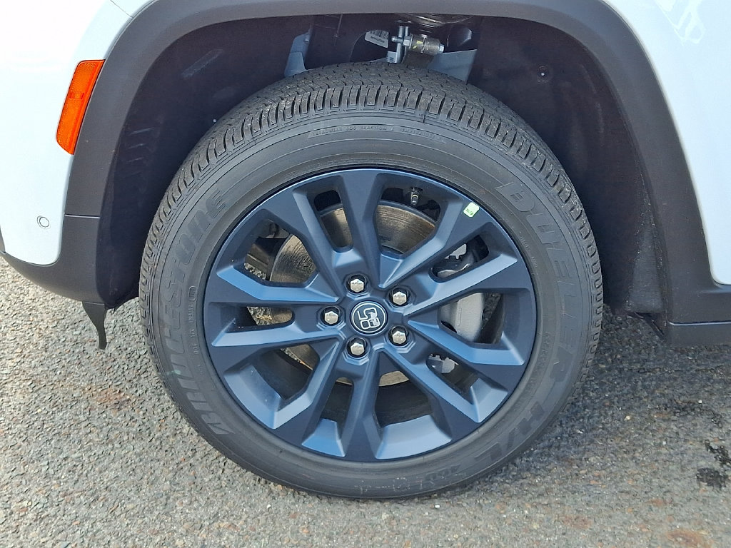 New 2026 Jeep Grand Cherokee L Limited AWD/4WD image 19