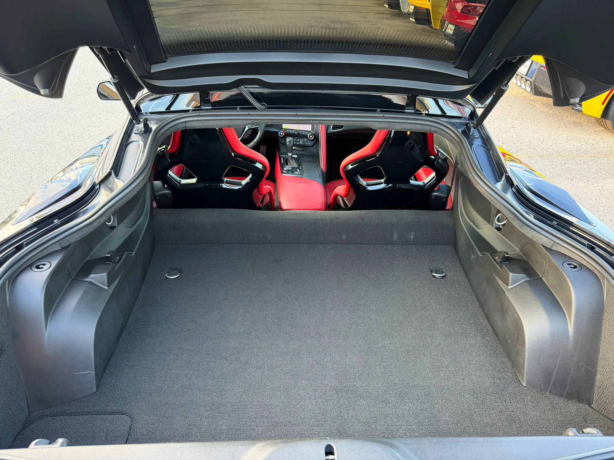 Used 2015 Chevrolet Corvette Z06 w/ 3LZ Preferred Equipment Group RWD image 43