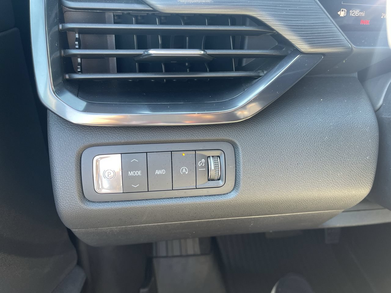 Certified 2026 GMC Acadia AT4 w/ Super Cruise Package AWD/4WD image 18