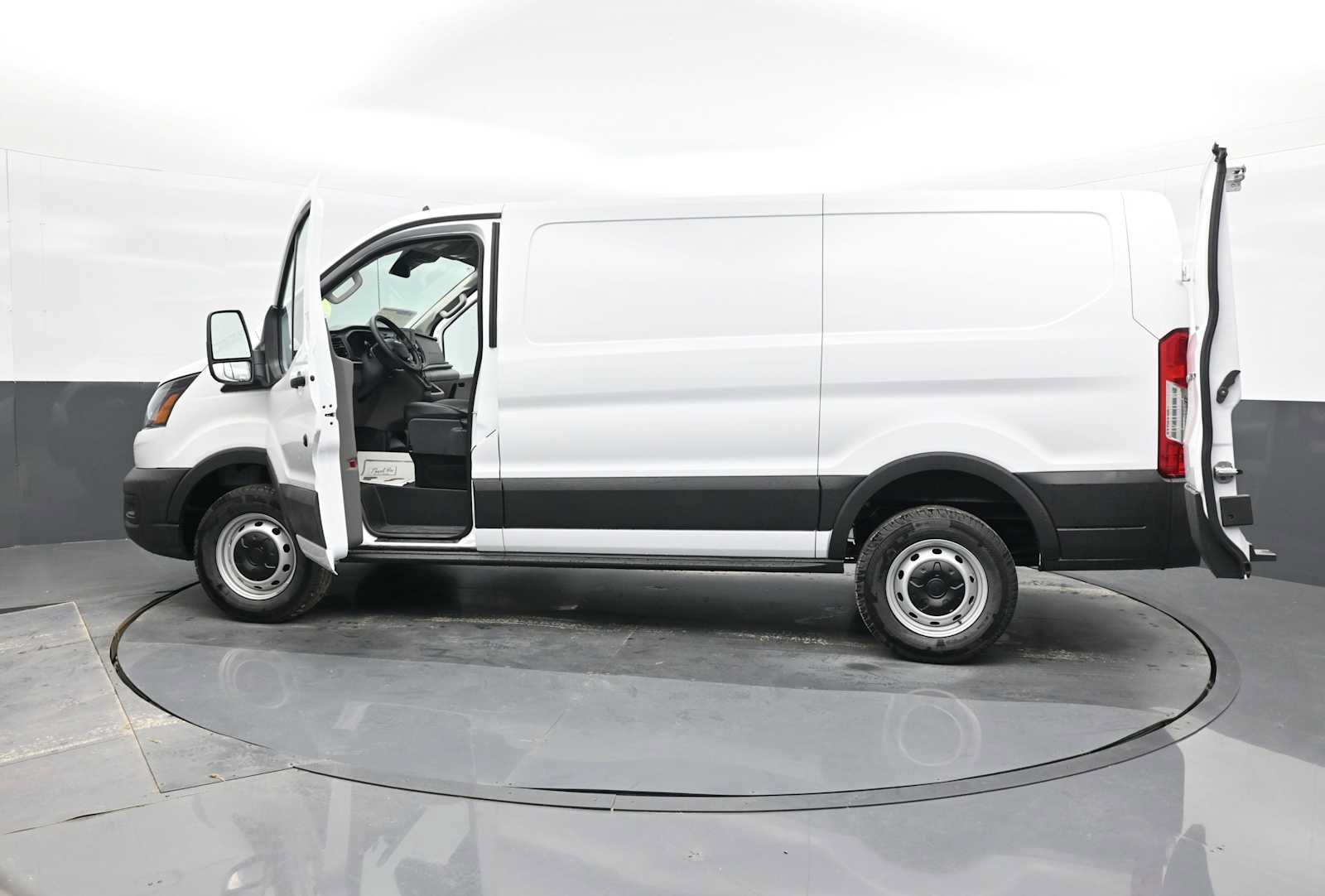 New 2024 Ford Transit 250 148 Medium Roof RWD image 41