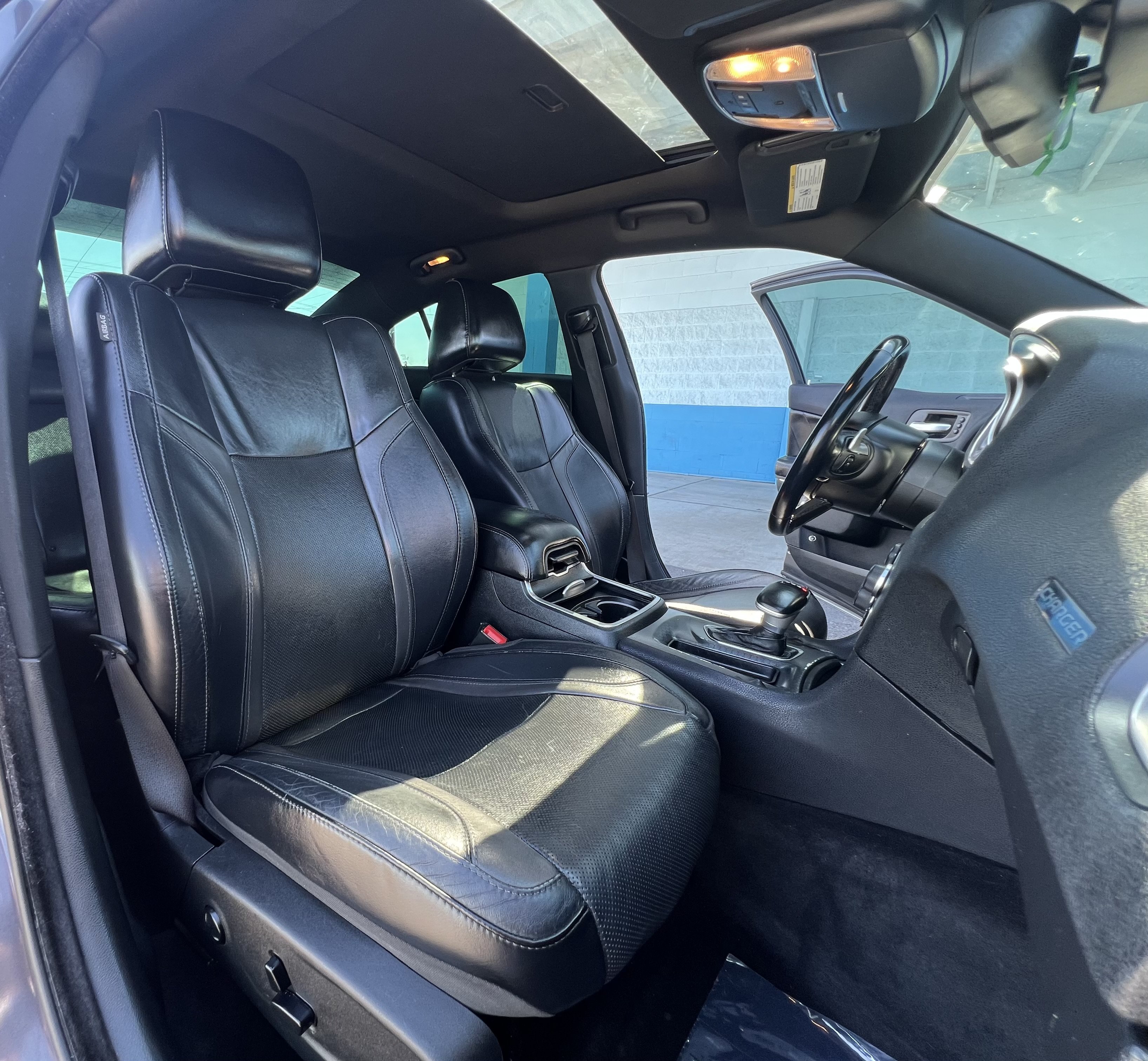 Used 2015 Dodge Charger R/T w/ Premium Group RWD image 16