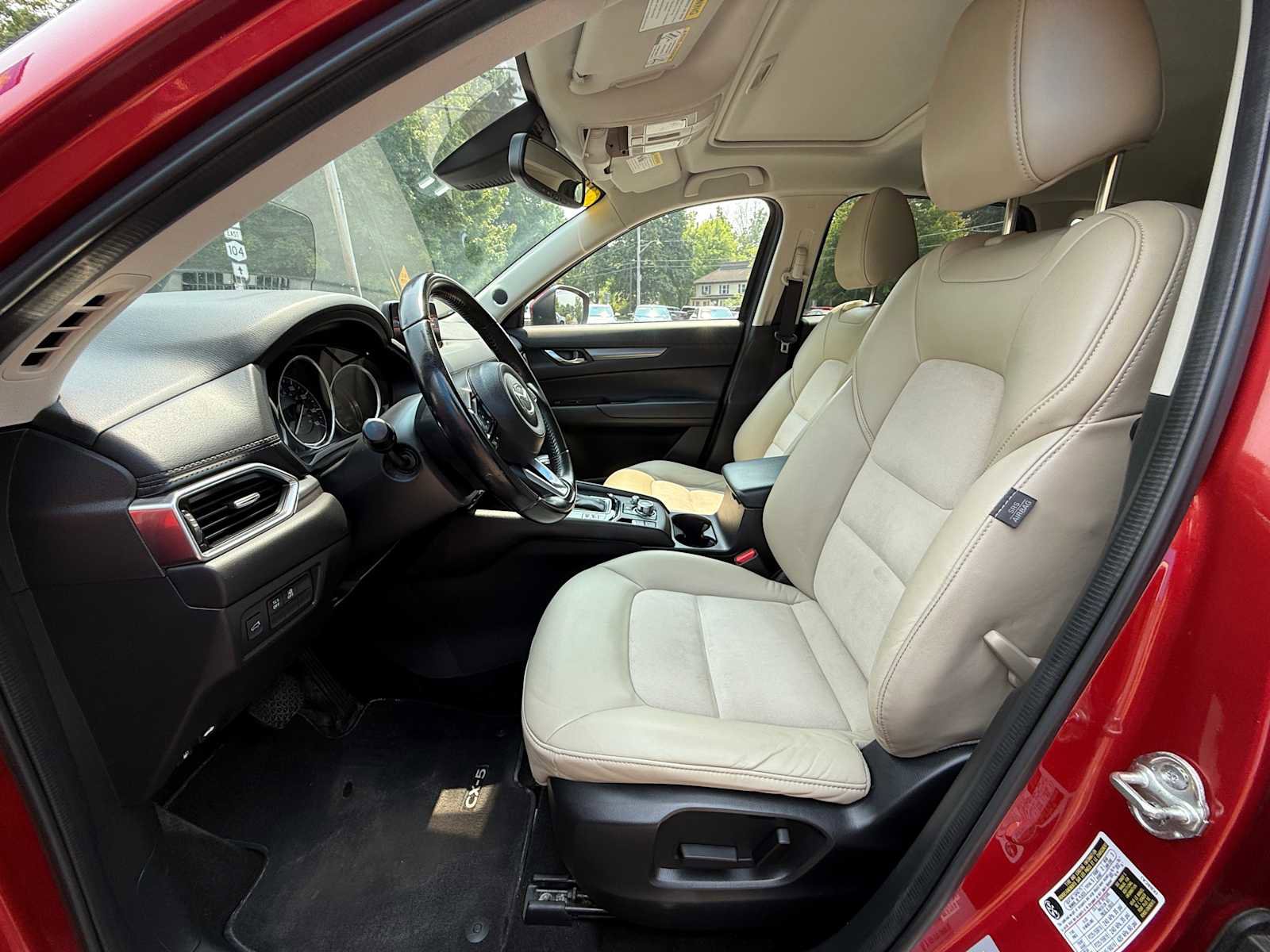 Used 2018 MAZDA CX-5 Touring w/ Preferred Equipment Package image 17