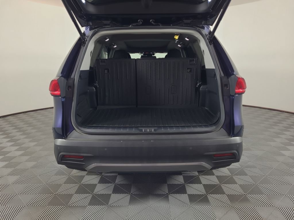 Used 2025 Toyota Grand Highlander AWD image 27