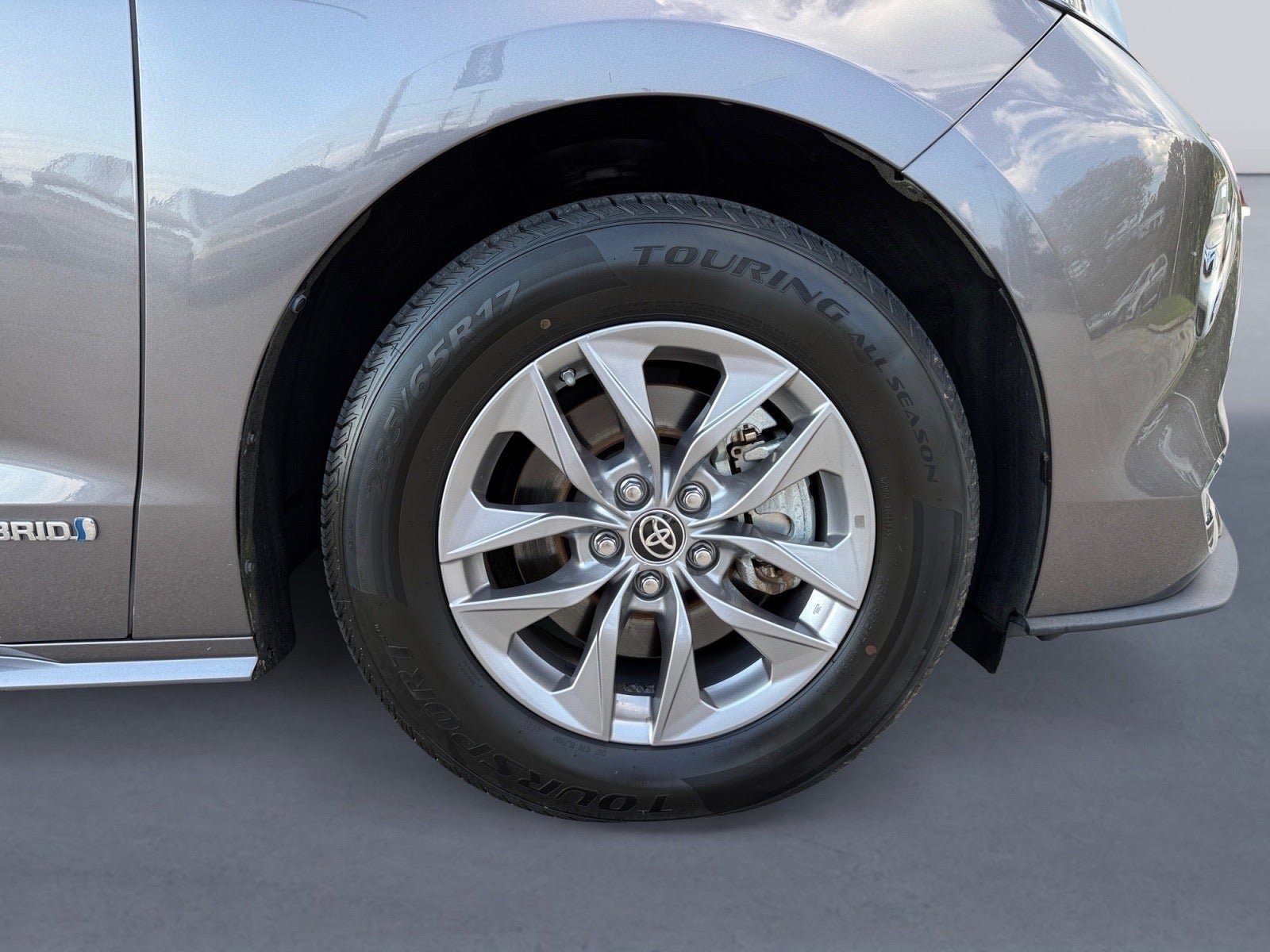 Used 2021 Toyota Sienna XLE FWD image 9