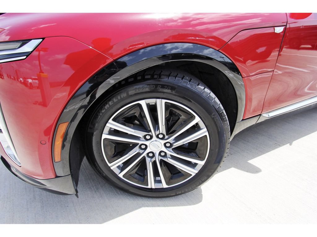 Used 2024 Cadillac Lyriq Luxury w/ LPO, Floor Liner Package AWD/4WD image 30