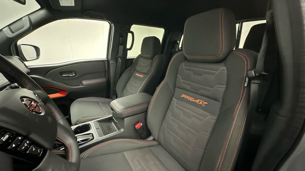 Used 2022 Nissan Frontier PRO-4X image 9