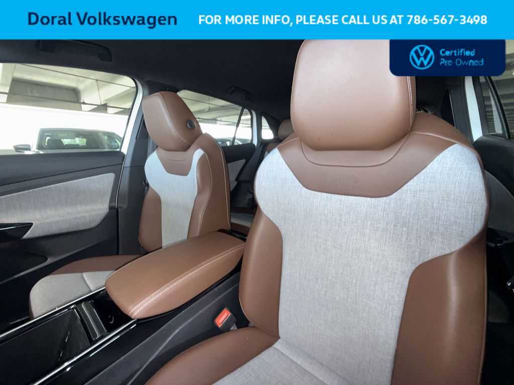 Used 2023 Volkswagen ID.4 Pro image 14