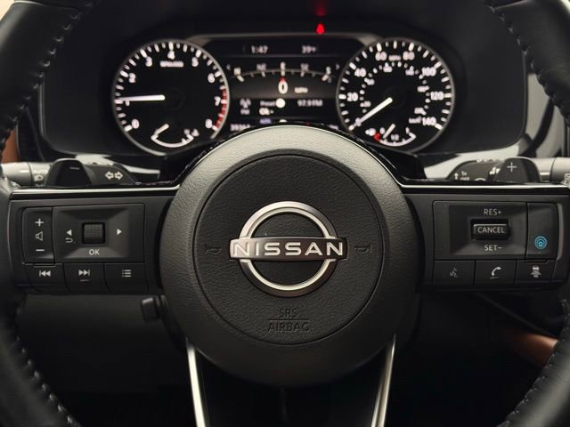 Used 2022 Nissan Pathfinder Platinum w/ Cargo Package image 29