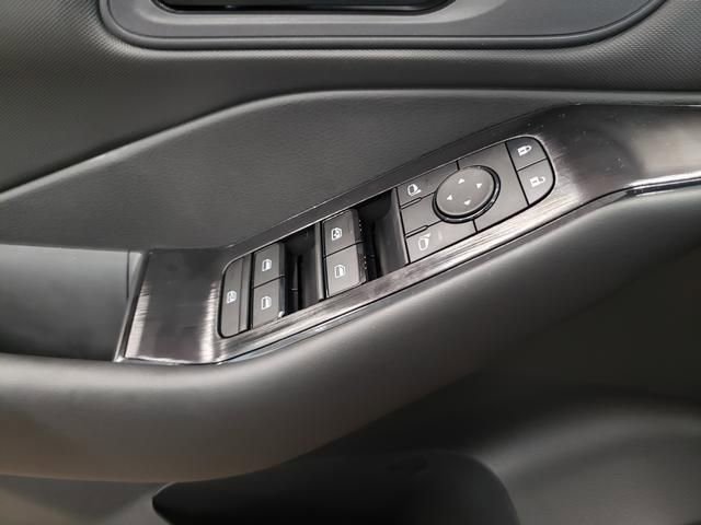 New 2026 Nissan Rogue S image 19