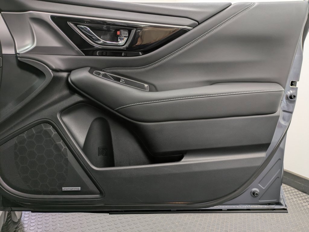 Used 2020 Subaru Outback Limited XT image 27