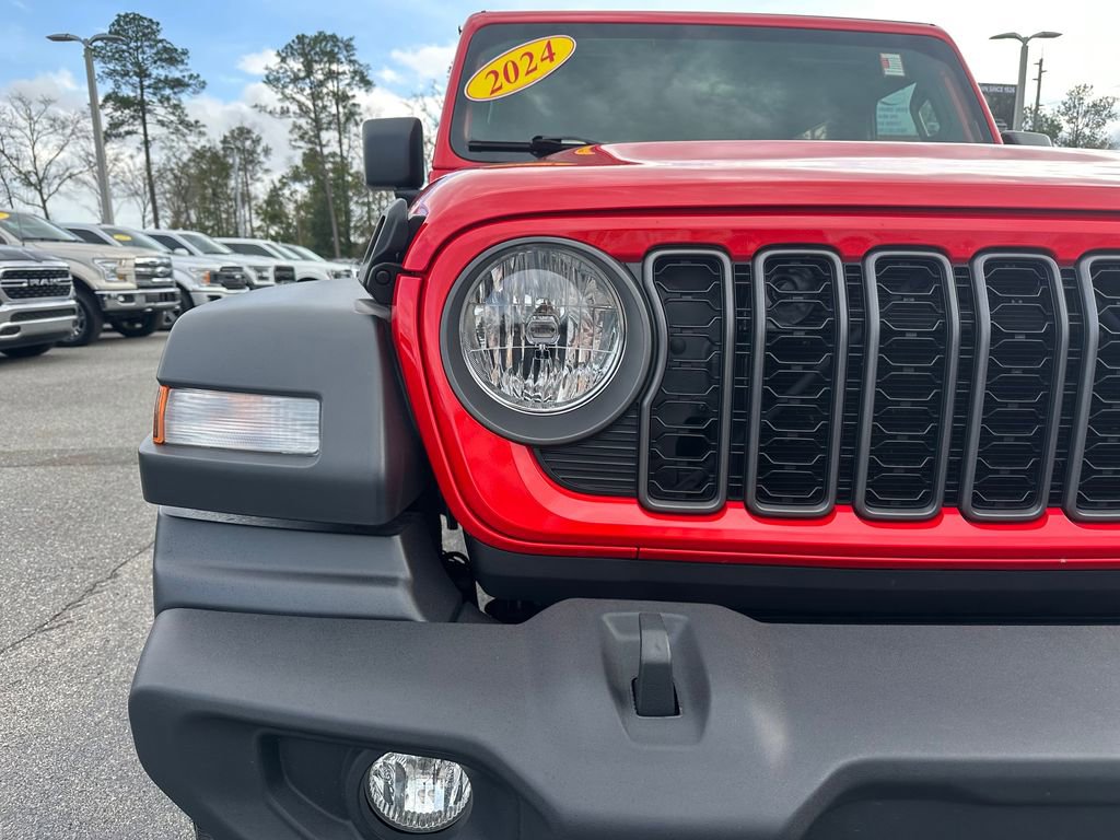 Used 2024 Jeep Wrangler Sport image 18