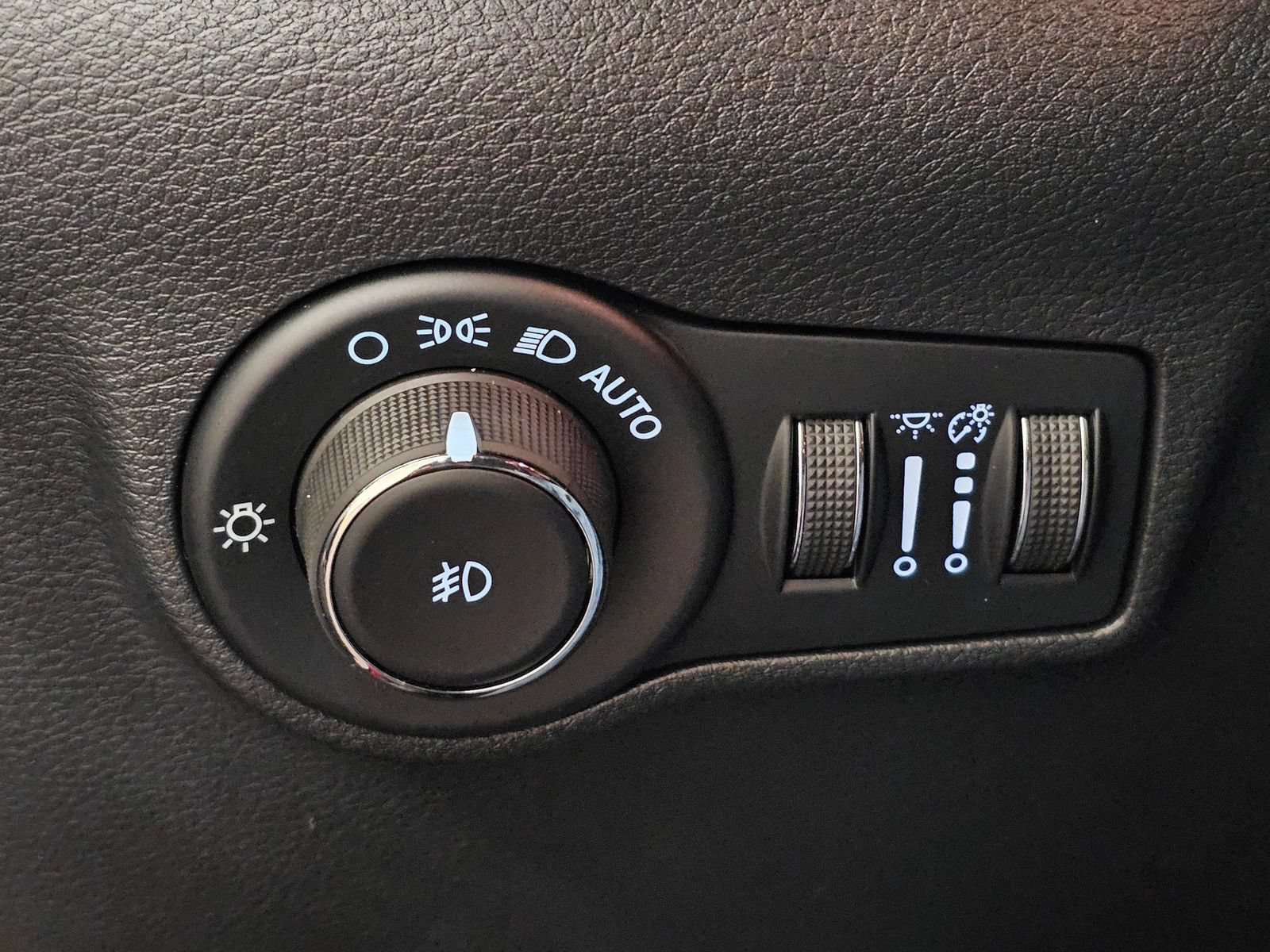 New 2026 Jeep Compass Limited AWD/4WD image 16