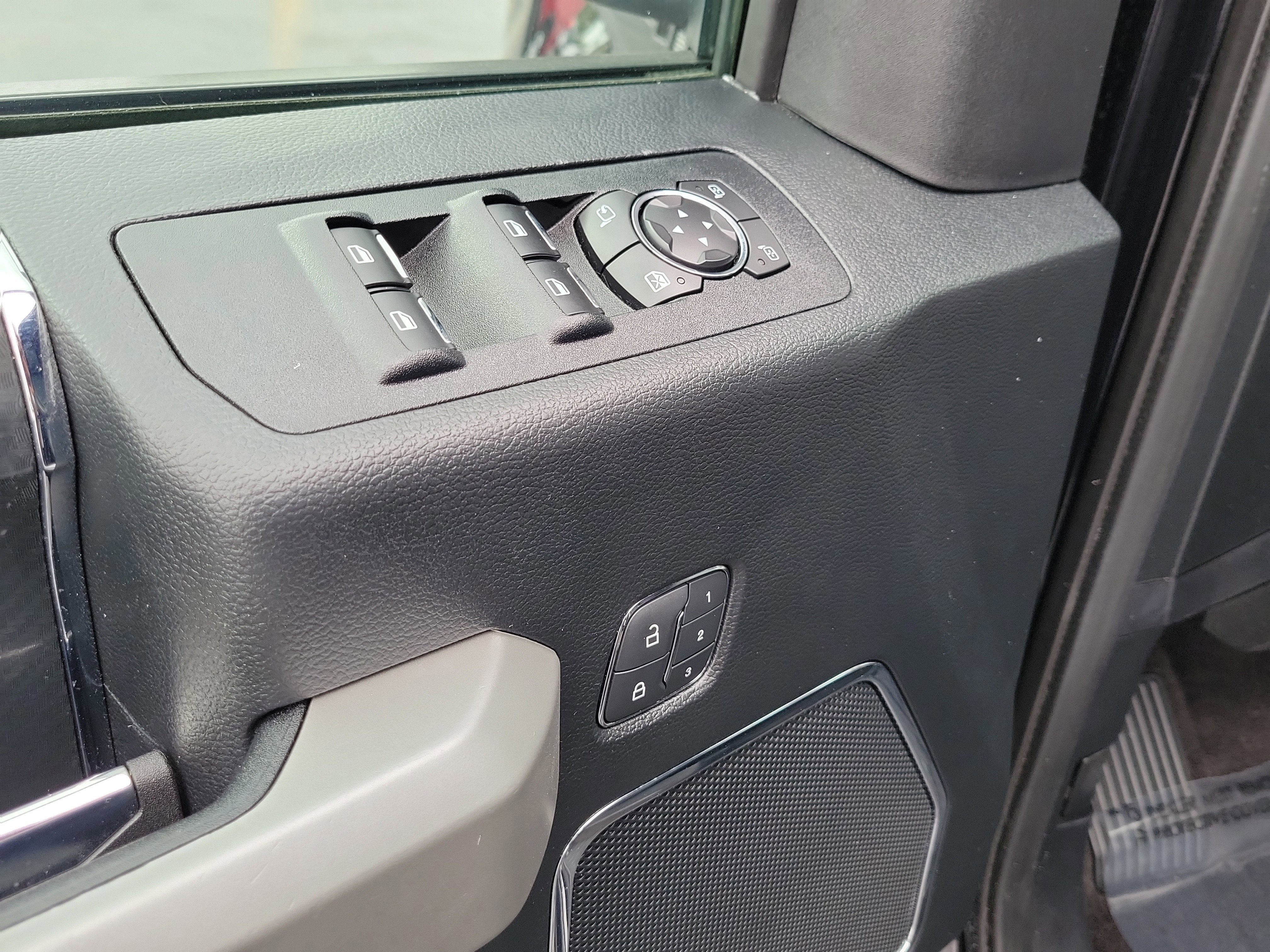 Used 2020 Ford F150 Lariat w/ Equipment Group 502A Luxury image 19