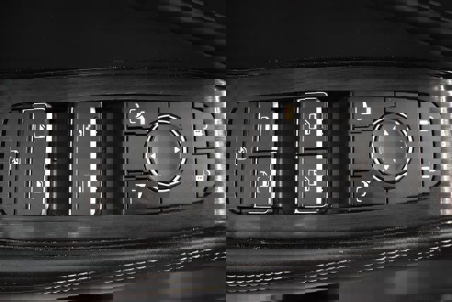 Used 2023 Nissan Rogue SL w/ SL Premium Package image 23