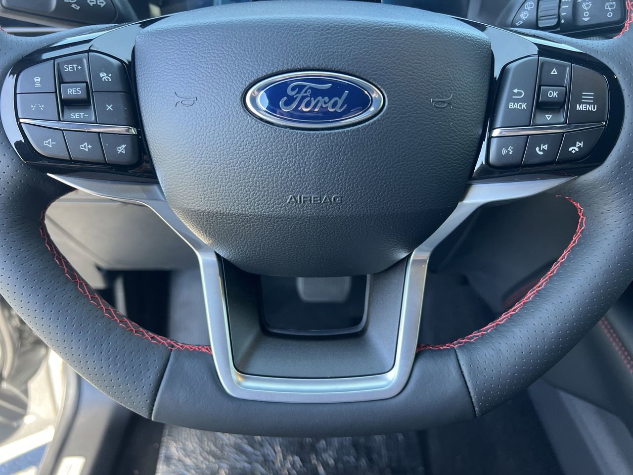 New 2026 Ford Explorer ST-Line image 9