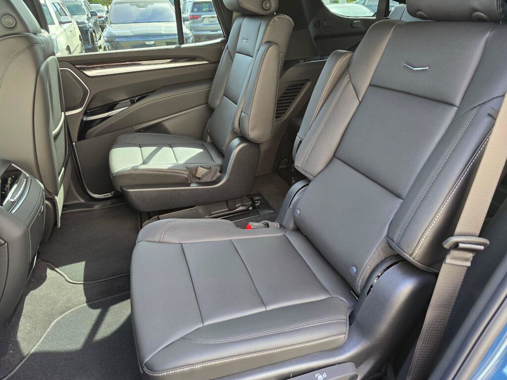 New 2026 Cadillac Escalade 4WD image 24