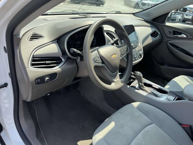 Used 2020 Chevrolet Malibu LS w/ Driver Confidence Package II FWD image 14