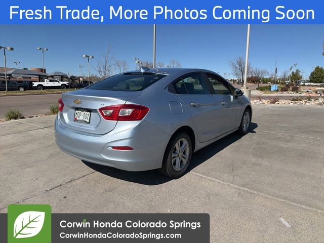 Used 2017 Chevrolet Cruze LT w/ Convenience Package FWD image 7