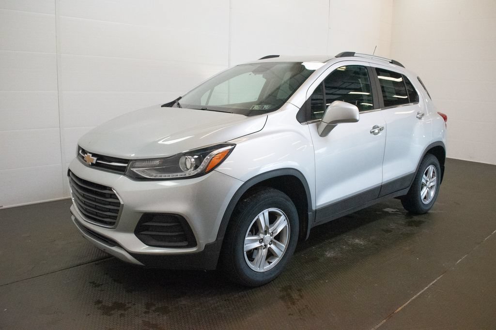 Used 2017 Chevrolet Trax LT w/ LT Convenience Package AWD/4WD image 8
