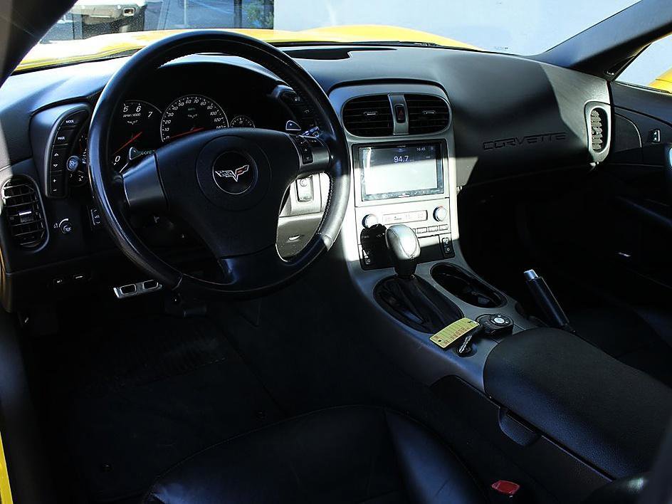 Used 2007 Chevrolet Corvette Convertible w/ Preferred Equipment Group RWD image 11
