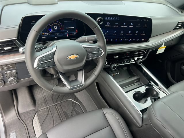 New 2026 Chevrolet Suburban LT w/ Comfort Package AWD/4WD image 14