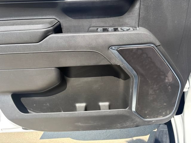 Used 2025 Chevrolet Silverado 1500 LT AWD/4WD image 12