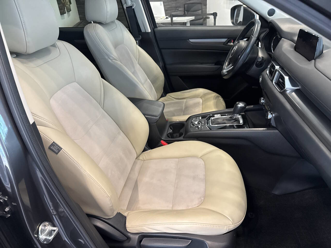 Used 2017 MAZDA CX-5 Touring w/ Preferred Equipment Package FWD image 43